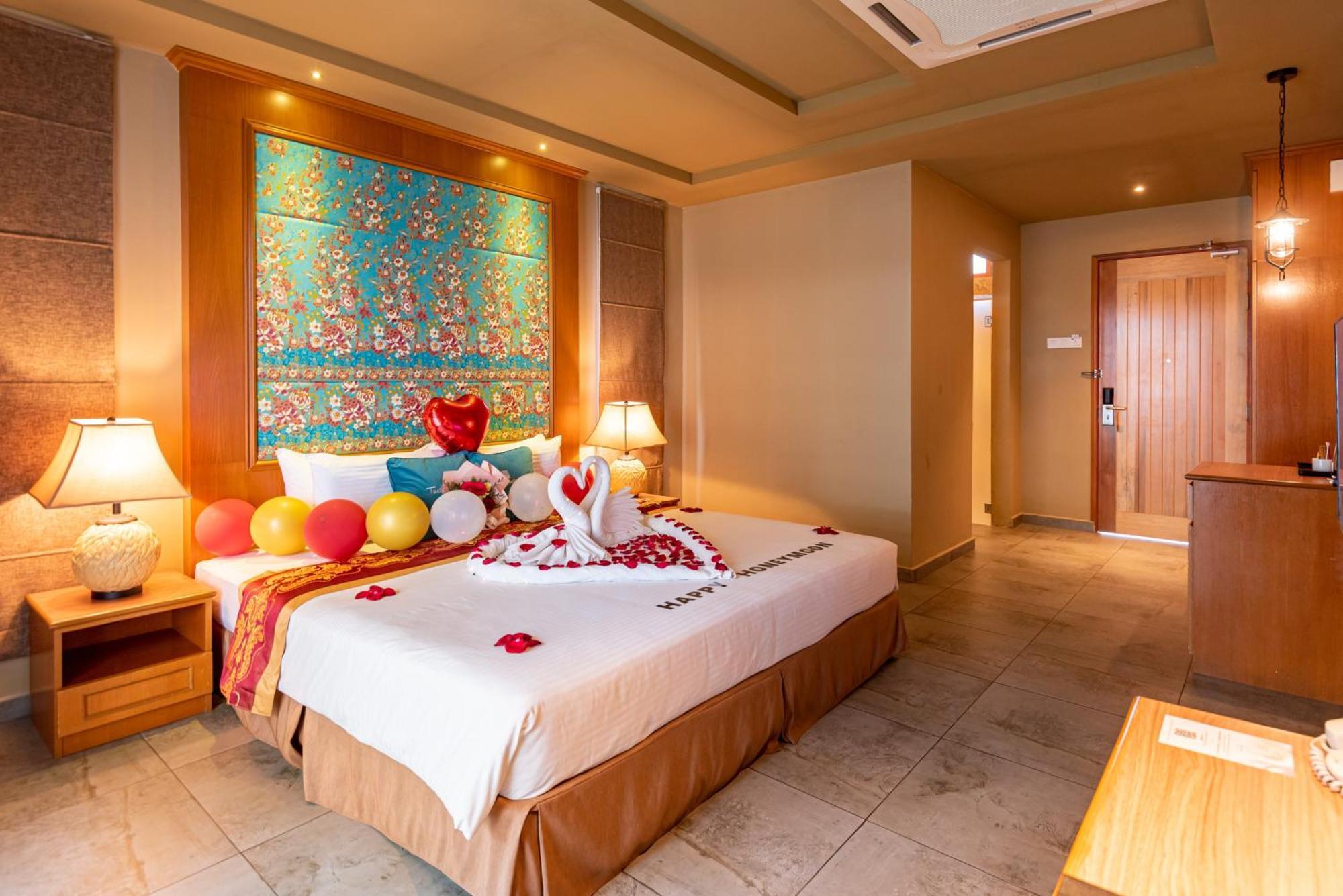 פורט דיקסון Tasik Villa International Resort מראה חיצוני תמונה Deluxe Room