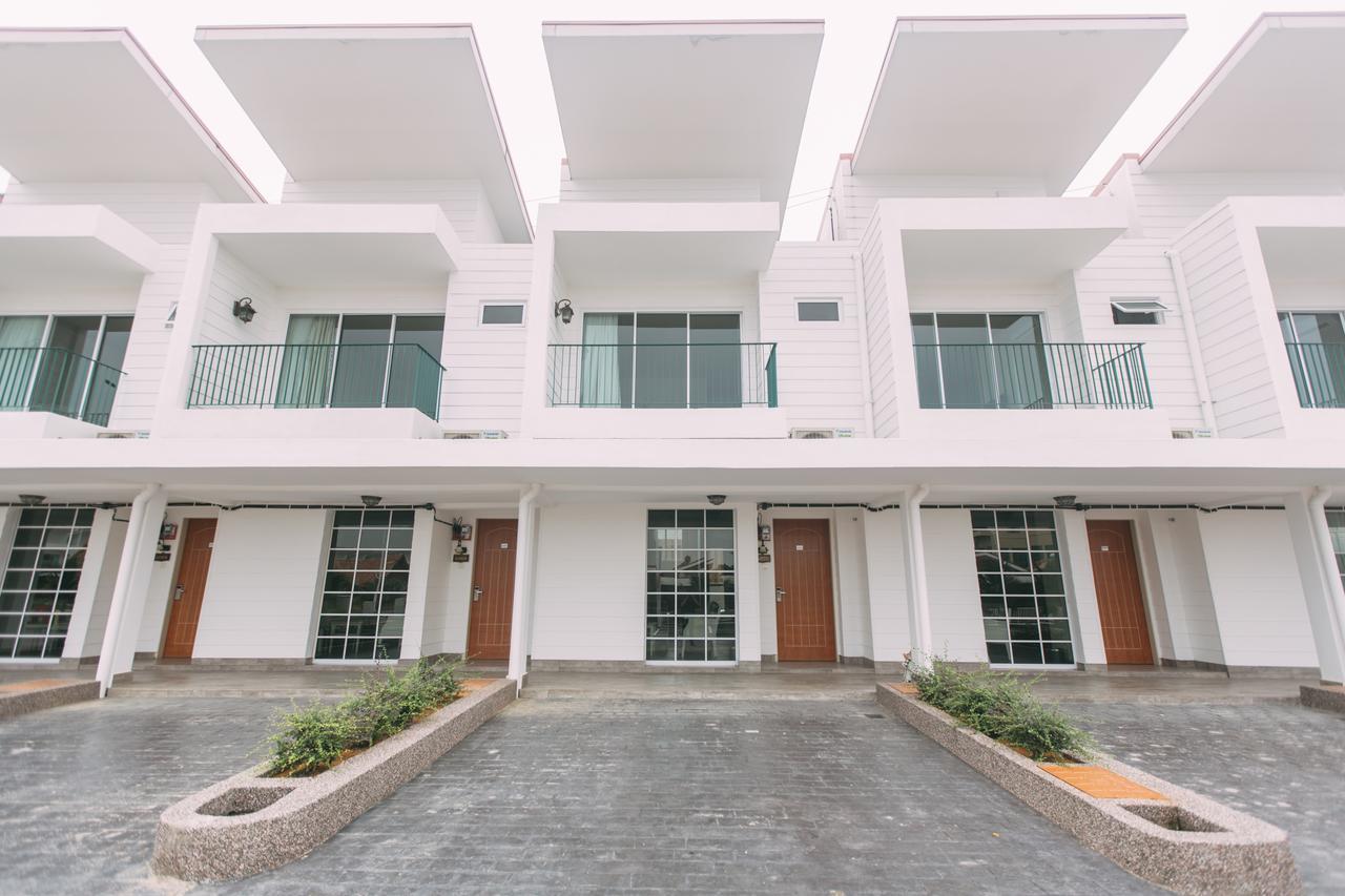 פורט דיקסון Tasik Villa International Resort מראה חיצוני תמונה The new residence hall